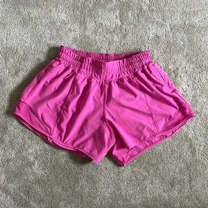 lululemon hotty hot 4” shorts (hot pink)